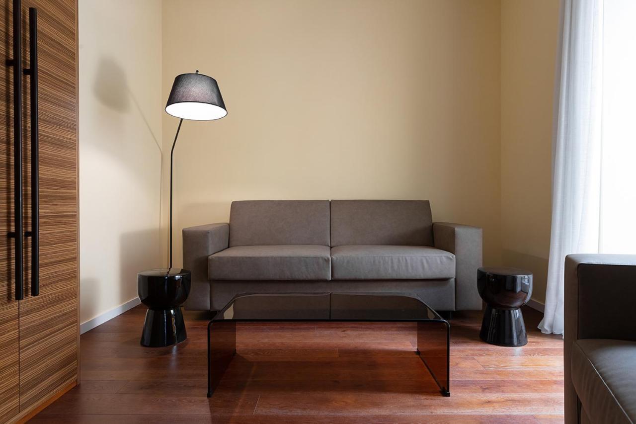 Hotel Poerio 25 Boutique Stay Napoli Ngoại thất bức ảnh
