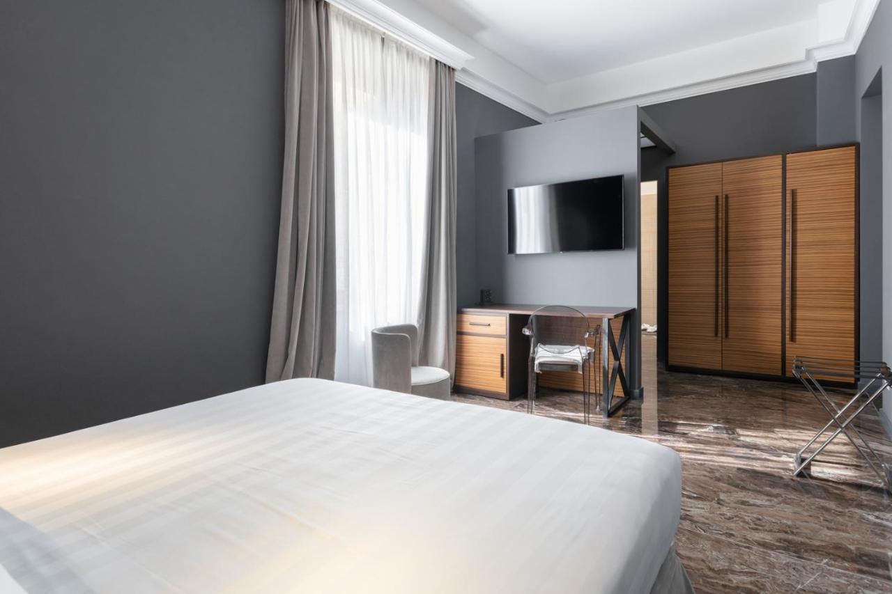 Hotel Poerio 25 Boutique Stay Napoli Ngoại thất bức ảnh